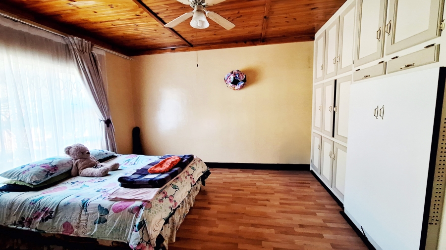 To Let 6 Bedroom Property for Rent in Bedelia Free State